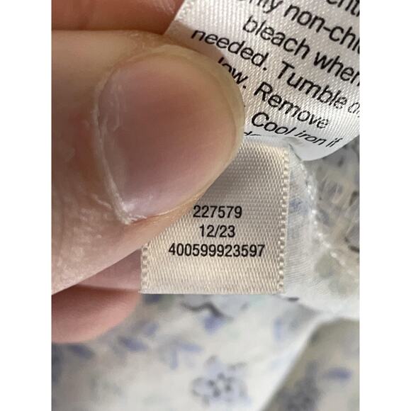 Croft & Barrow Shirt Womens Small Blue White Floral Button Front Long Sleeve - Picture 9 of 10